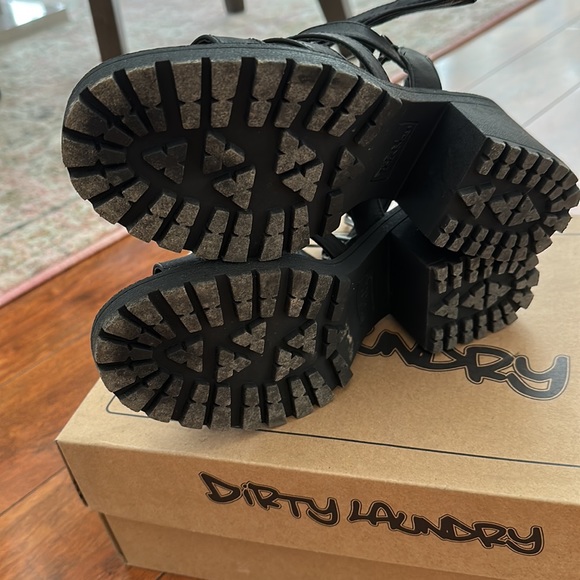 Only used once. In perfect condition. - Picture 3 of 4